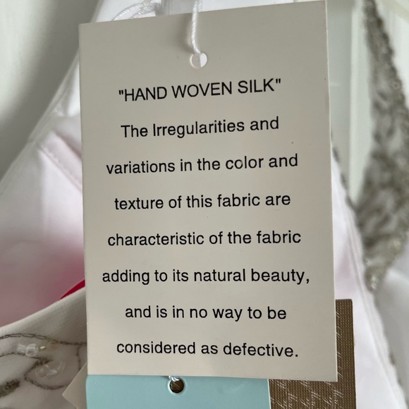 Mori Lee Wedding dress. Color white. Size 16. - Picture 9 of 11